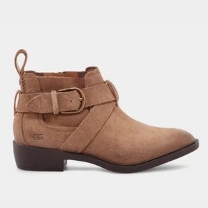 UGG Wylma soft suede short boot